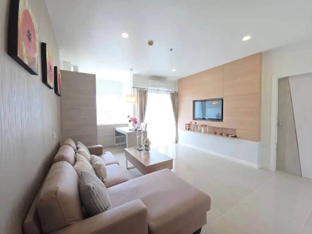 ขาย AD Hyatt condominium (พัทยาเหนือ) สำหรับผู้ที่มองหาคอนโดวิวทะเล พร้อมพื้นที่ใช้สอยที่เชื่อมต่อกันได้อย่างลงตัว ห้องติดกัน 2 ยูนิต บนชั้น 23