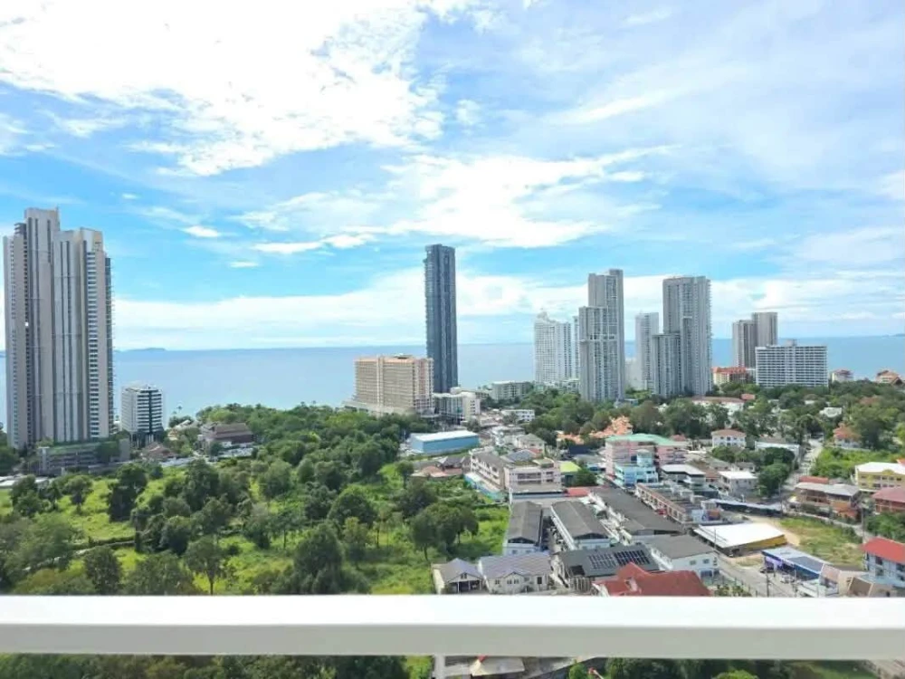 ขาย AD Hyatt condominium (พัทยาเหนือ) สำหรับผู้ที่มองหาคอนโดวิวทะเล พร้อมพื้นที่ใช้สอยที่เชื่อมต่อกันได้อย่างลงตัว ห้องติดกัน 2 ยูนิต บนชั้น 23