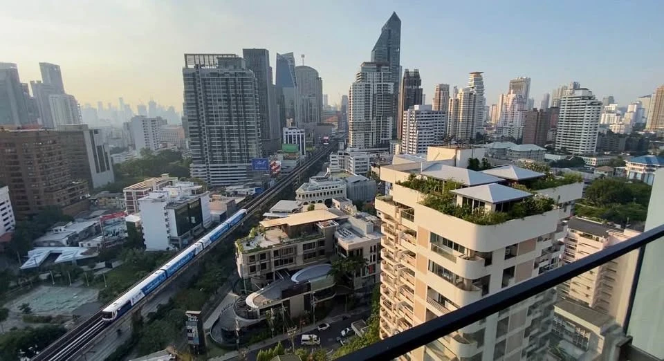 ขาย AEQUA สุขุมวิท 49 ห้องชั้น 21 สูงมากๆ ได้วิวเมืองสุดเริ่ด พร้อมติดวอลเปเปอร์ทั้งห้อง ห้ามพลาด