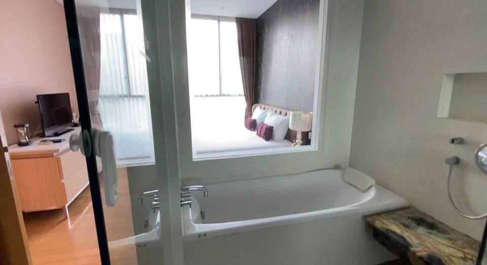 ขาย AEQUA สุขุมวิท 49 ห้องชั้น 21 สูงมากๆ ได้วิวเมืองสุดเริ่ด พร้อมติดวอลเปเปอร์ทั้งห้อง ห้ามพลาด