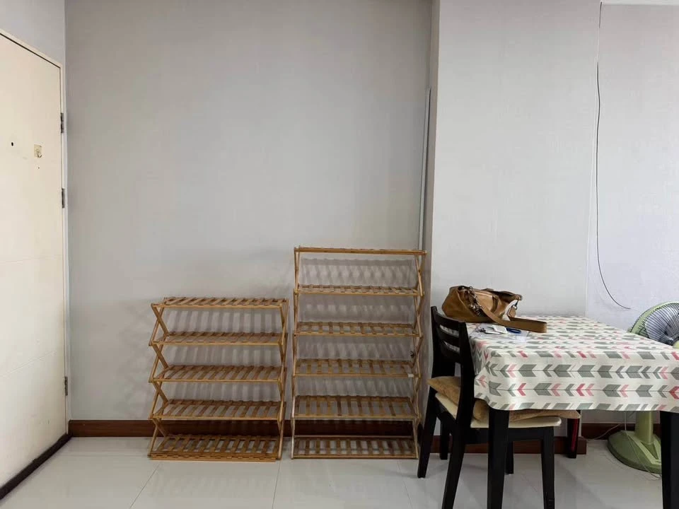 ขาย Airlink Residences Romklao ห้องชั้น 8 เฟอร์นิเจอร์และเครื่องใช้ไฟฟ้าครบครัน รีบจองเลยจ้า