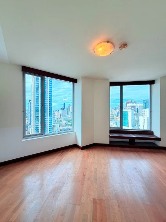 ขาย All Seasons Mansion Condo ห้องใหญ่ ใจกลางถนนวิทยุ ระเบียงกว้างพิเศษ อยู่ชั้นสูงมากๆ