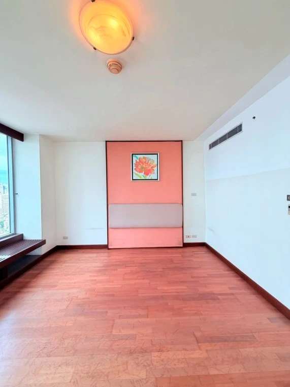 ขาย All Seasons Mansion Condo ห้องใหญ่ ใจกลางถนนวิทยุ ระเบียงกว้างพิเศษ อยู่ชั้นสูงมากๆ