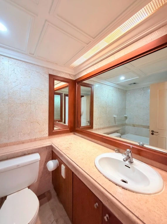 ขาย All Seasons Mansion Condo ห้องใหญ่ ใจกลางถนนวิทยุ ระเบียงกว้างพิเศษ อยู่ชั้นสูงมากๆ