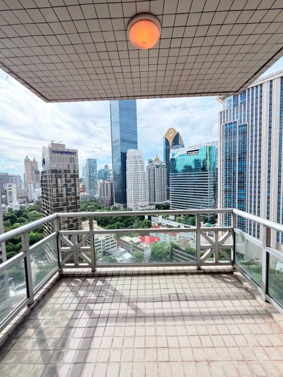 ขาย All Seasons Mansion Condo ห้องใหญ่ ใจกลางถนนวิทยุ ระเบียงกว้างพิเศษ อยู่ชั้นสูงมากๆ
