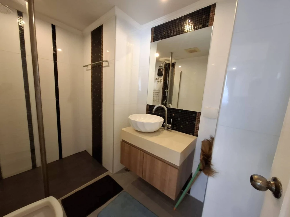 ขาย Amazon Residence ชั้น 6 วิวนอก ตกแต่งบิวท์อินเริ่ดๆ พื้นที่กว้างขวาง จองก่อนได้ก่อน