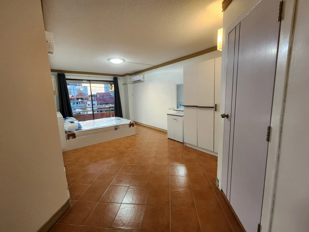 ขาย Angket Condominium 2 ห้องนอน 2 ห้องน้ำ พื้นที่ใช้สอยเยอะ เฟอร์นิเจอร์ครบครัน ห้ามพลาด