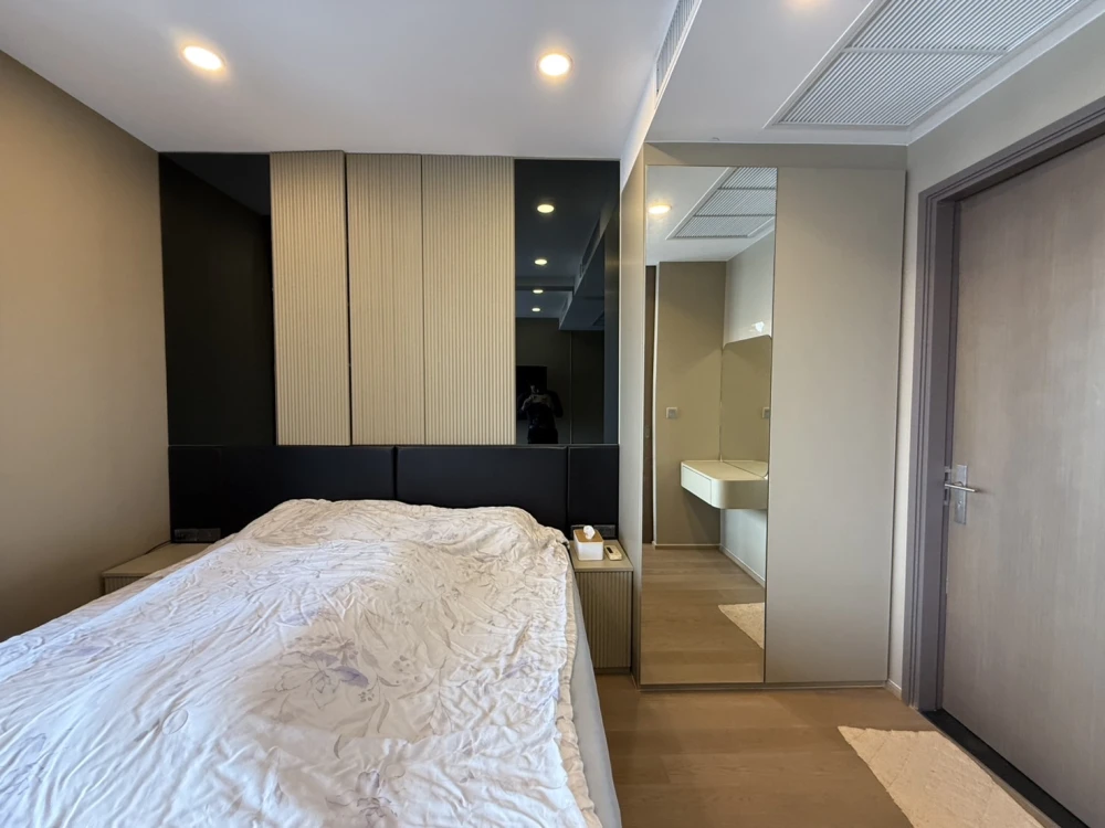 ขาย Ashton Chula-Silom ห้องอยู่ชั้นสูงมากๆ ตกแต่งบิวท์อินสุดปัง พร้อมเข้าอยู่แล้วจ้า