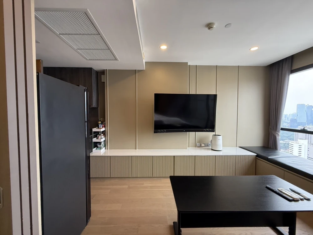 ขาย Ashton Chula-Silom ห้องอยู่ชั้นสูงมากๆ ตกแต่งบิวท์อินสุดปัง พร้อมเข้าอยู่แล้วจ้า