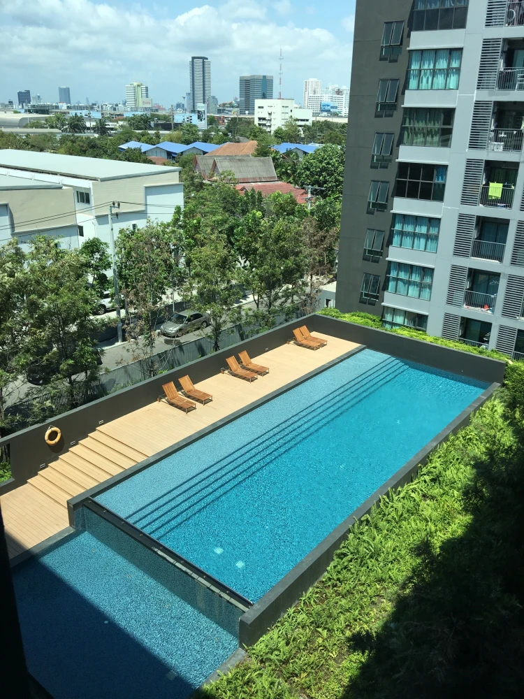 ขาย Aspen Condo laslle ห้องพร้อมอยู่ เฟอร์ครบ จองเลย