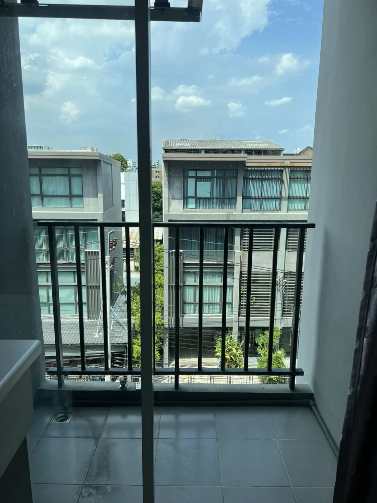 ขาย Aspire ลาดพร้าว 113 ห้องอยู่ชั้น 5 ตำแหน่งดีมากๆ เดินทางสะดวก บอกเลยว่าต้องจอง