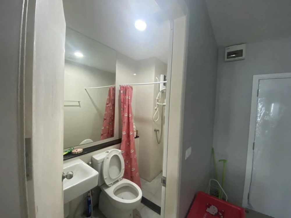 ขาย Aspire Erawan ชั้น 17 วิวสระว่ายน้ำ รวมเฟอร์นิเจอร์ และเครื่องใช้ไฟฟ้า ย้ายเลย อย่ารีรอ