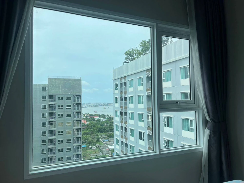 ขาย Aspire Erawan แบบ One Bed Plus วิว สระว่ายน้ำ และแม่น้ำ วิวโล่ง ไม่อึดอัด ลมเย็นสบาย จองเลย