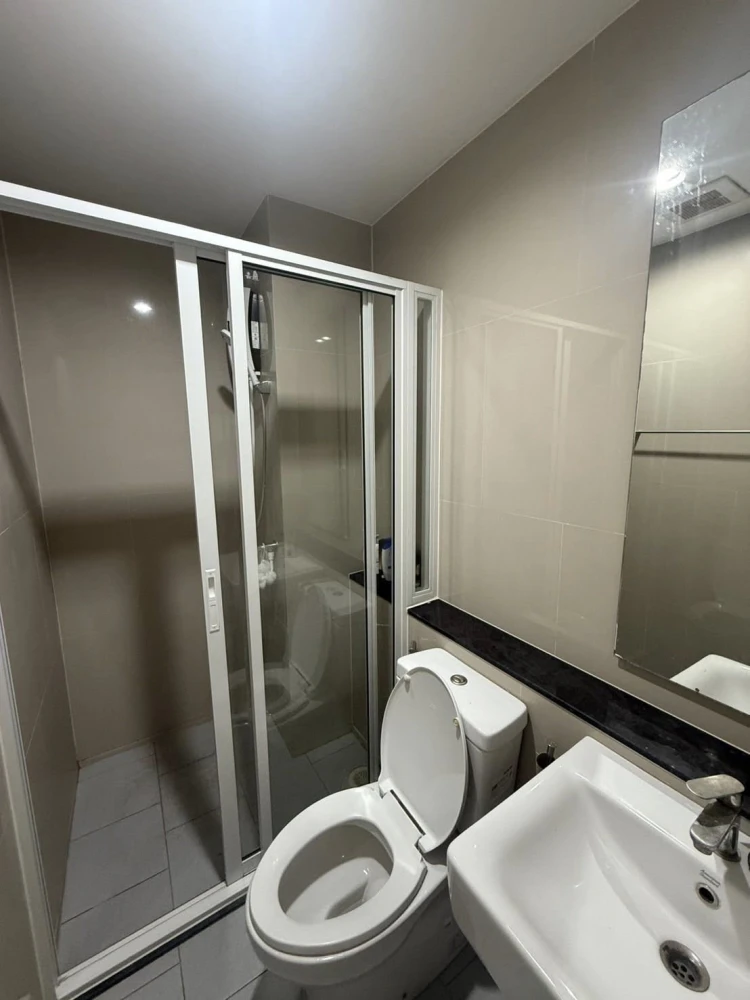 ขาย  Aspire Sathorn-Ratchaphruek ห้องชั้นสูง เฟอร์พร้อม กว้างขวาง จองเลยก่อนพลาด