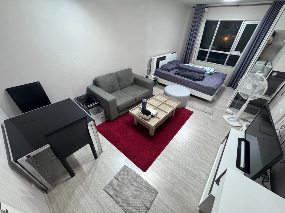 ขาย Aspire Sathorn-Taksin (Brick Zone) ห้องน่าอยู่ ชั้น 7 ทำเลดี เฟอร์ครบครัน มองเห็นวิวสระว่ายน้ำ จองเลย