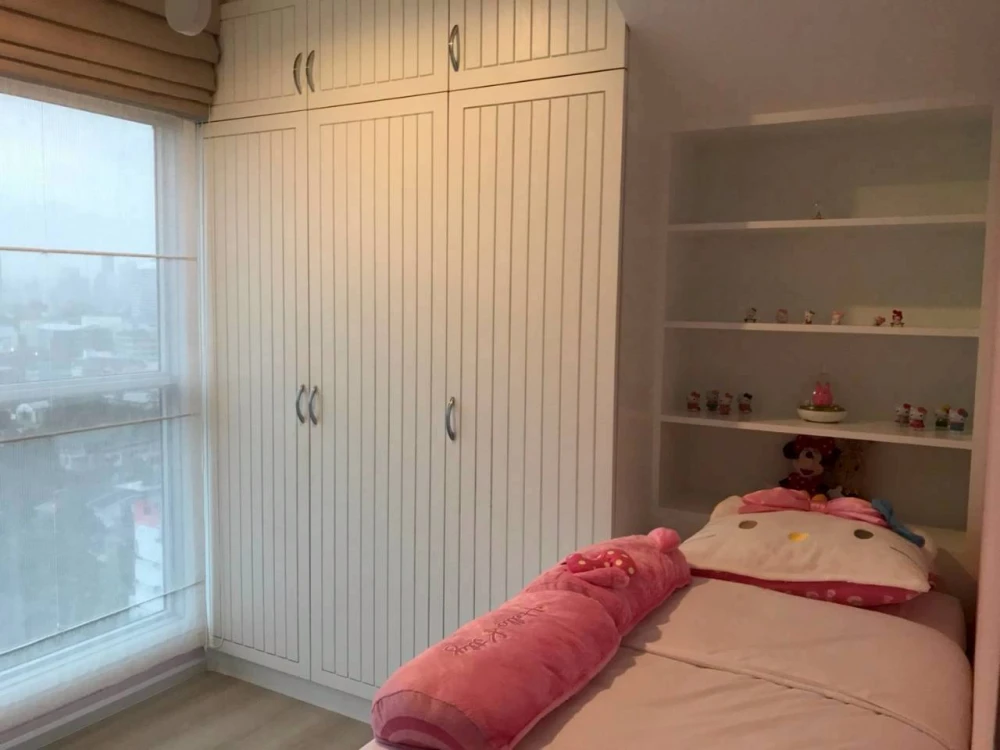 Selling Aspire Sukhumvit 48, 2 bedrooms, spacious living area, high-quality built-in furniture. Book now!