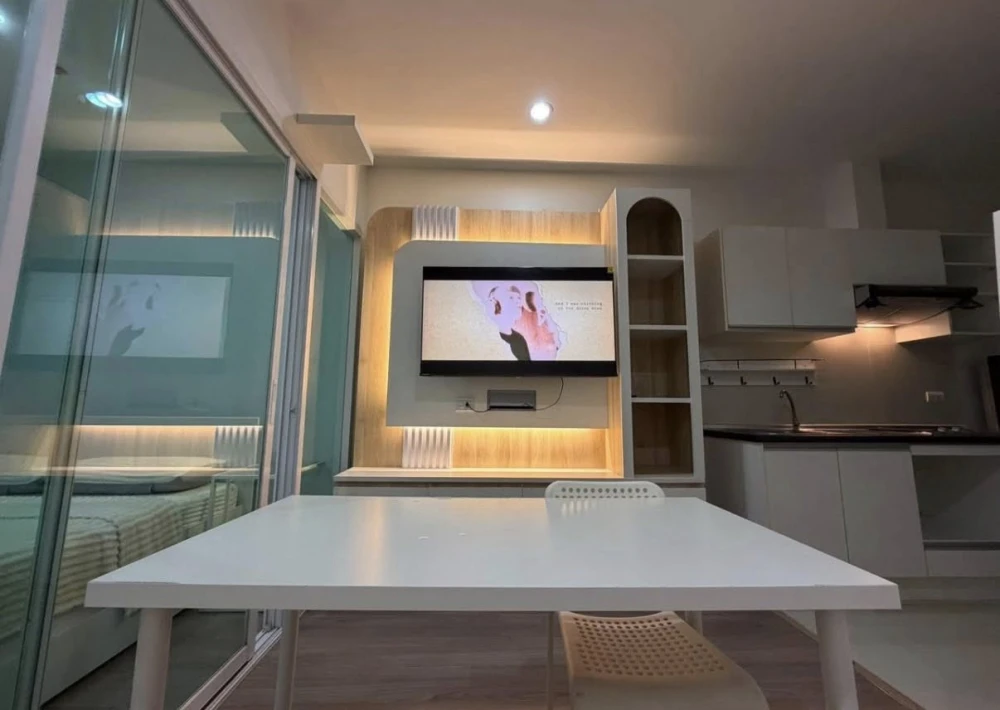 ขาย Astro Condominium  ติดรถไฟฟ้าสีชมพู เดินทางสะดวกมากๆ  อุปกรณ์ครบตามภาพ สนใจจองเลย