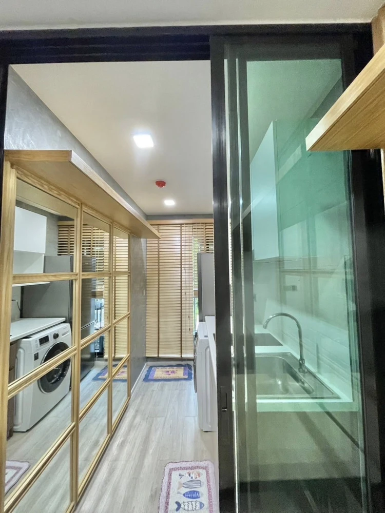 ขาย Atmoz ลาดพร้าว 71 ห้องกว้างขวาง อยู่แล้วไม่อึดอัด ตกแต่งบิวท์อินแบบมินิมอลน่าอยู่ สนใจจองเลย