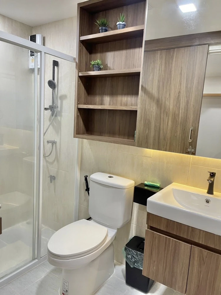 ขาย Atmoz ลาดพร้าว 71 ห้องกว้างขวาง อยู่แล้วไม่อึดอัด ตกแต่งบิวท์อินแบบมินิมอลน่าอยู่ สนใจจองเลย