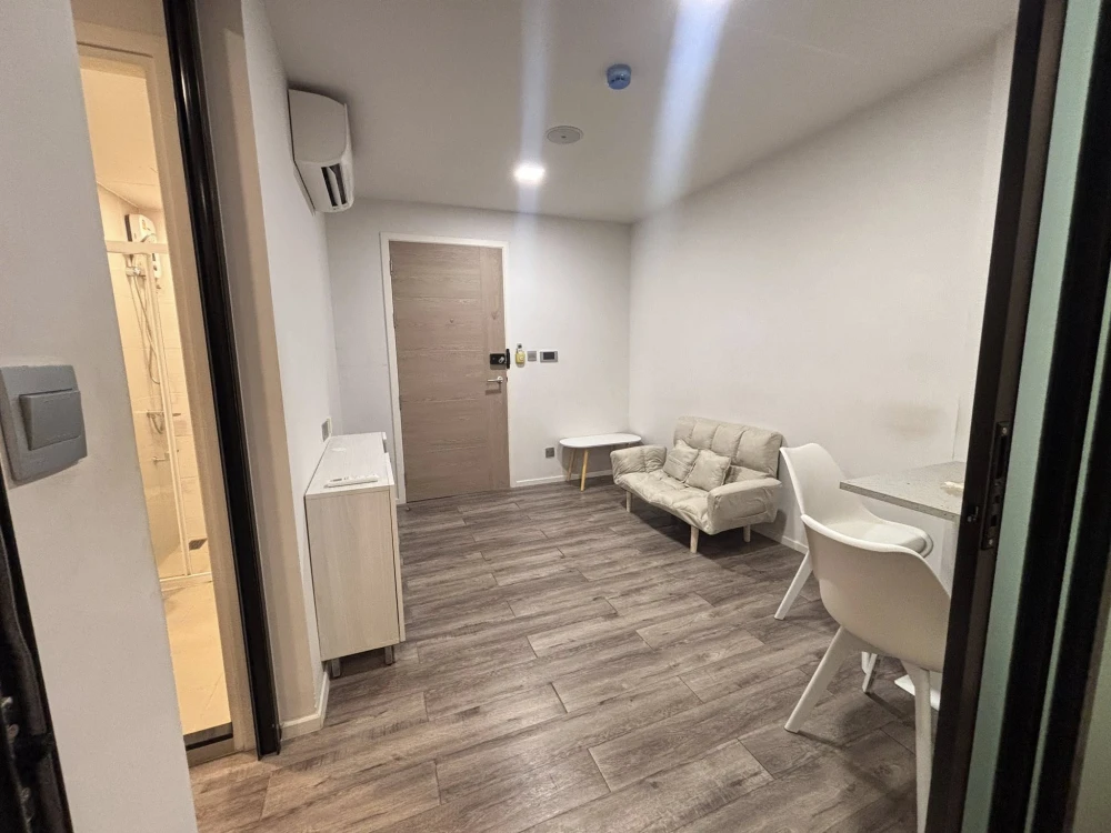 ขาย Atmoz Chaengwattana ห้องชั้น 3 มาพร้อมเฟอร์นิเจอร์และสิ่งอำนวยความสะดวกครบครัน จองด่วน