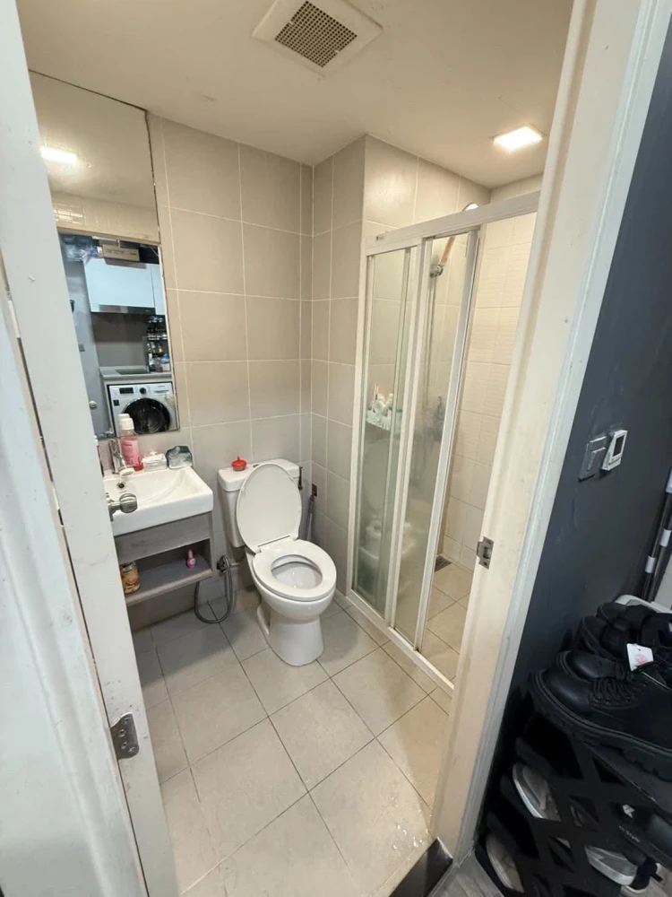 ขาย Atmoz Chaengwattana ห้องติดวอลเปเปอร์สีเทาสุดเท่ วิวเห็นพื้นที่สัเขียว ร่มรื่นมากๆ รีบจองเลย