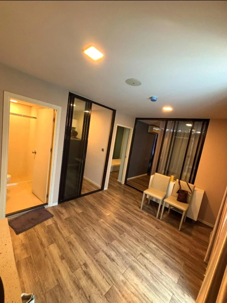 ขาย Atmoz Chaengwattana ห้องน่าอยู่ ห้องมุม เฟอร์พร้อม กว้างขวางอยู่สบาย หิ้วกระเป๋ามาได้เลย