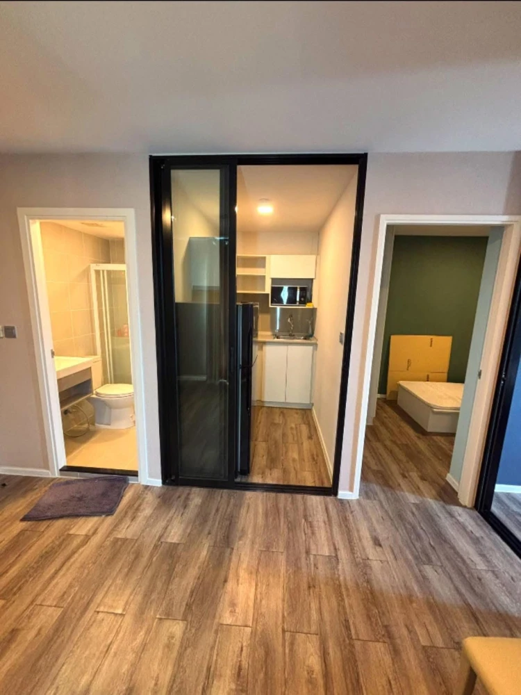 ขาย Atmoz Chaengwattana ห้องน่าอยู่ ห้องมุม เฟอร์พร้อม กว้างขวางอยู่สบาย หิ้วกระเป๋ามาได้เลย