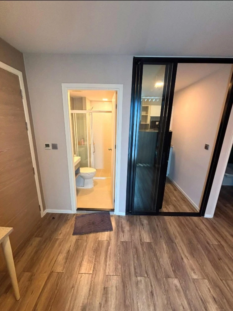 ขาย Atmoz Chaengwattana ห้องน่าอยู่ ห้องมุม เฟอร์พร้อม กว้างขวางอยู่สบาย หิ้วกระเป๋ามาได้เลย