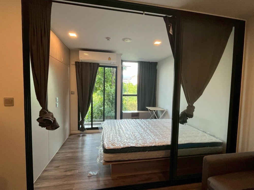 ขาย Atmoz Ratchada-Huaikwang 1 ห้องนอน 1 ห้องน้ำ เฟอร์นิเจอร์และเครื่องใช้ไฟฟ้าครบครัน จองเลย images