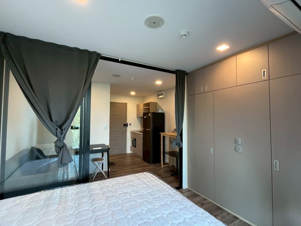 ขาย Atmoz Ratchada-Huaikwang 1 ห้องนอน 1 ห้องน้ำ เฟอร์นิเจอร์และเครื่องใช้ไฟฟ้าครบครัน จองเลย