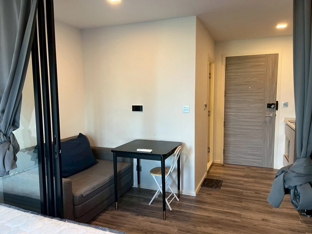 ขาย Atmoz Ratchada-Huaikwang 1 ห้องนอน 1 ห้องน้ำ เฟอร์นิเจอร์และเครื่องใช้ไฟฟ้าครบครัน จองเลย