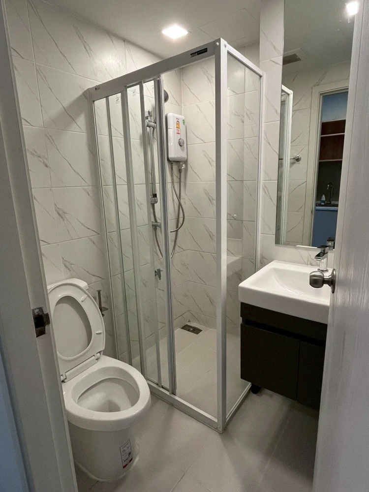 ขาย Atmoz Ratchada-Huaikwang 1 ห้องนอน 1 ห้องน้ำ เฟอร์นิเจอร์และเครื่องใช้ไฟฟ้าครบครัน จองเลย