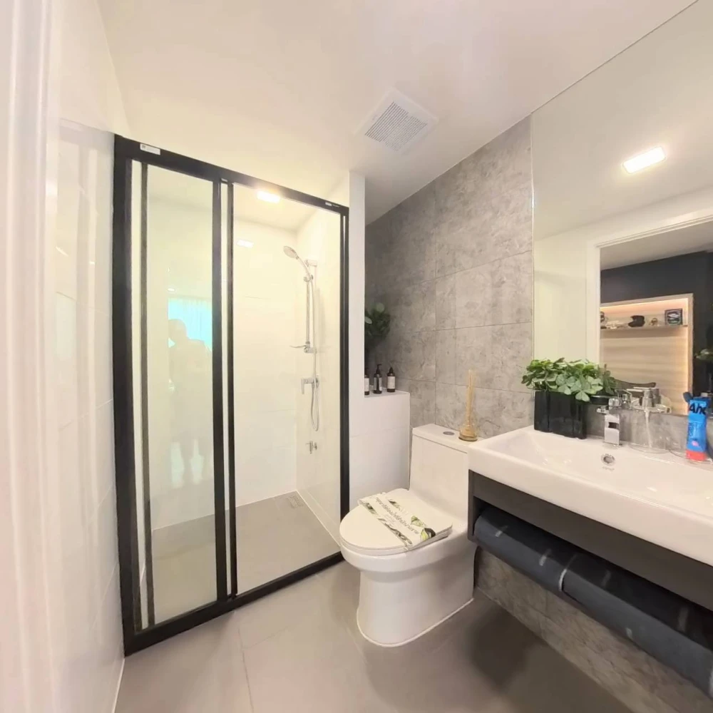 ขาย Atmoz Tropicana Bangna ห้องสวย มาพร้อมการตกแต่งที่ครบครัน สนใจจองเลย