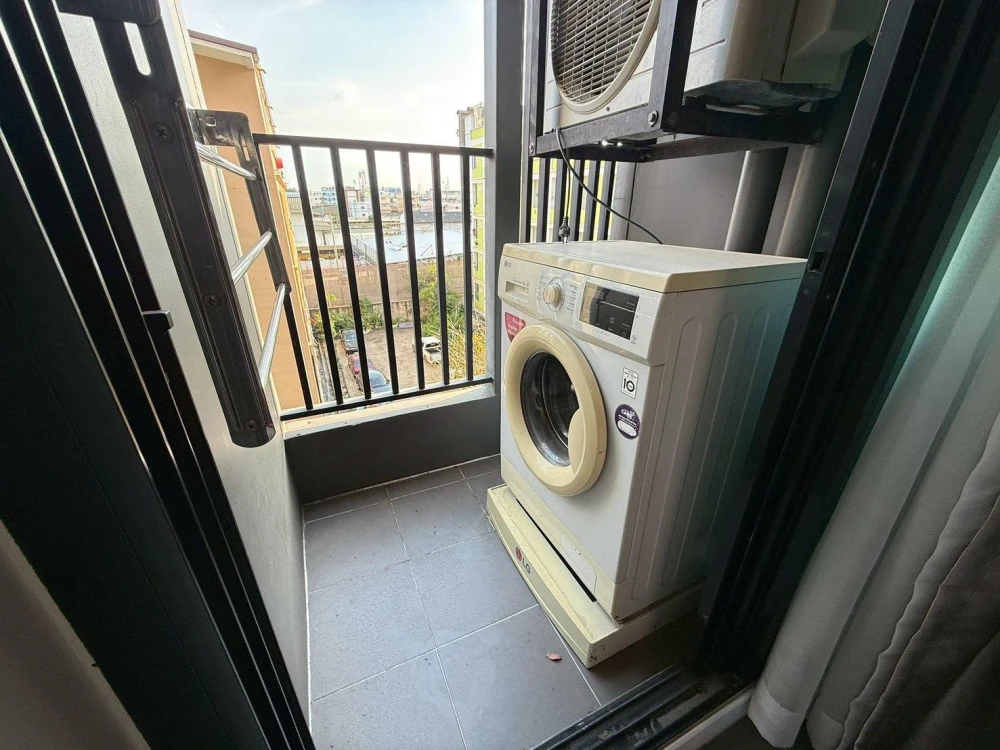 ขาย Attitude BU ห้องพร้อมอยู่ เฟอร์พร้อม ชั้นไม่สูงน่าอยู่ จองเลย