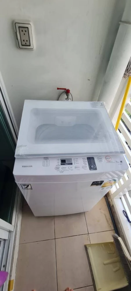 ขาย Bliz Condominium พระราม 9 - หัวหมาก ห้องริม ชั้น 4 พร้อมอุปกรณ์ไฟฟ้า เฟอร์นิเจอร์ตู้และชั้นเก็บของเพียบตามรูป