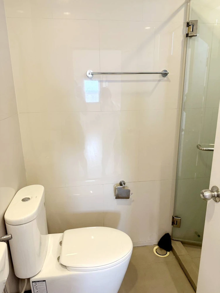 ขาย Blossom Condo @Fashion ชั้น 10 วิวสวยไม่มีตึกบัง ห้องมุม เพดานห้องสูง โปร่ง โล่งสบาย ไม่อึดอัด รีบจองเลย