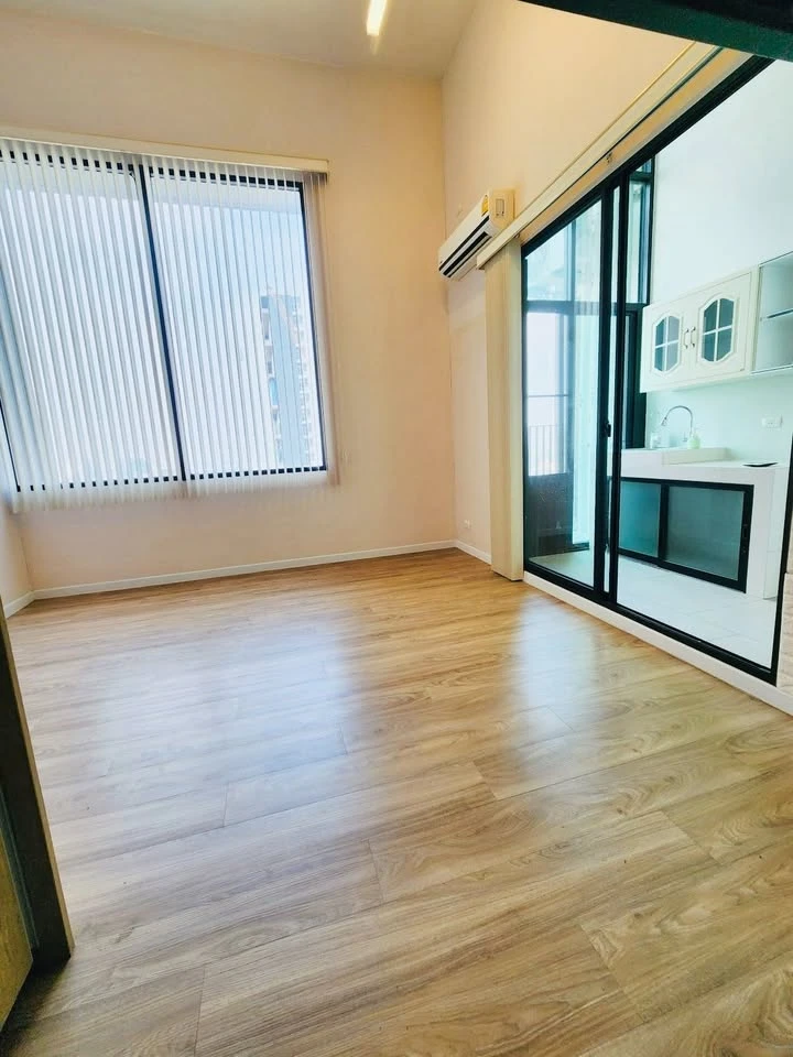 ขาย Blossom Condo @Fashion ห้อง Duplex ชั้น 18 วิวสวย โปร่ง โล่ง ไม่บล็อก เพดานสูง สนใจจองเลย