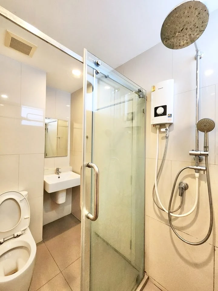 ขาย Blossom Condo @Fashion ห้อง Duplex ชั้น 18 วิวสวย โปร่ง โล่ง ไม่บล็อก เพดานสูง สนใจจองเลย