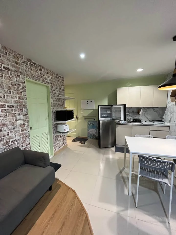 ขาย Boutique Ratchada 17 ห้องพร้อมอยู่ เฟอร์พร้อม กว้างขวางอยู่สบายจองเลย