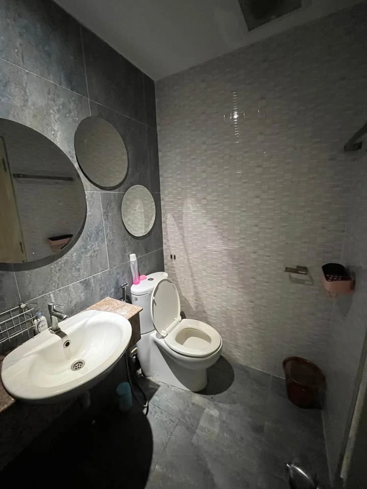 ขาย Boutique Ratchada 17 ห้องพร้อมอยู่ เฟอร์พร้อม กว้างขวางอยู่สบายจองเลย