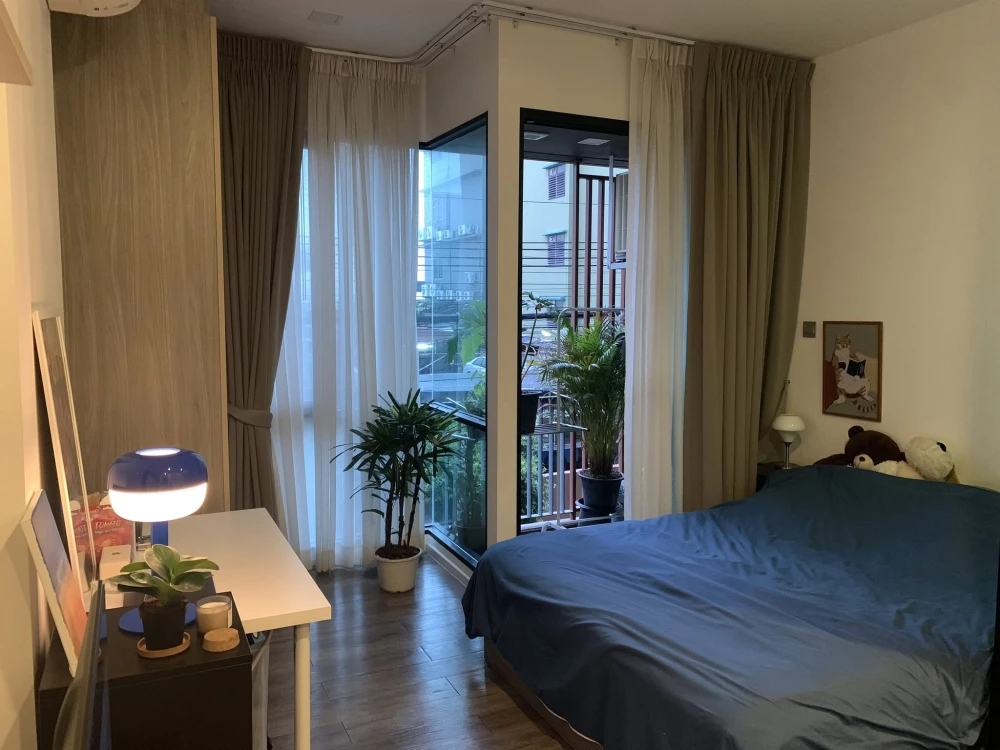 ขาย Brown Condo Ratchada 32 ชั้น 2 ห้องแต่งครบ น่าอยู่ สนใจจองเลย