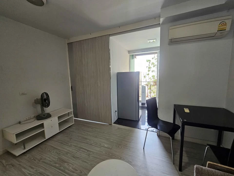 ขาย C Style Condo ห้องพร้อมเฟอร์ มาแต่ตัวเข้าอยู่ได้เลย รีบจองเลยก่อนพลาด!!!