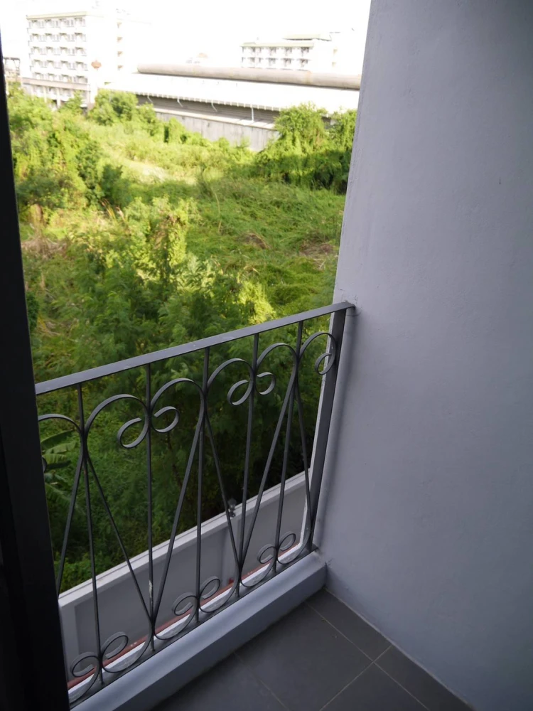 ขาย Casa France @ Abac บางนา ลมดี วิวโล่ง ไม่บังแดดเช้า พร้อมเฟอร์ครบ หิ้วกระเป๋าเข้าอยู่ได้เลย