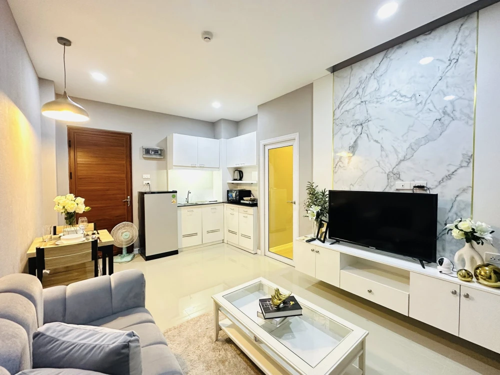 ขาย CC Condominium 1 ห้องน่าอยู่ ตกแต่งคุมโทน บิ้วอินผนังสุดเลิศ ดีแบบนี้ห้ามพลาด