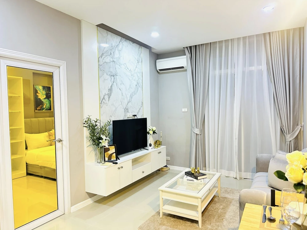 ขาย CC Condominium 1 ห้องน่าอยู่ ตกแต่งคุมโทน บิ้วอินผนังสุดเลิศ ดีแบบนี้ห้ามพลาด