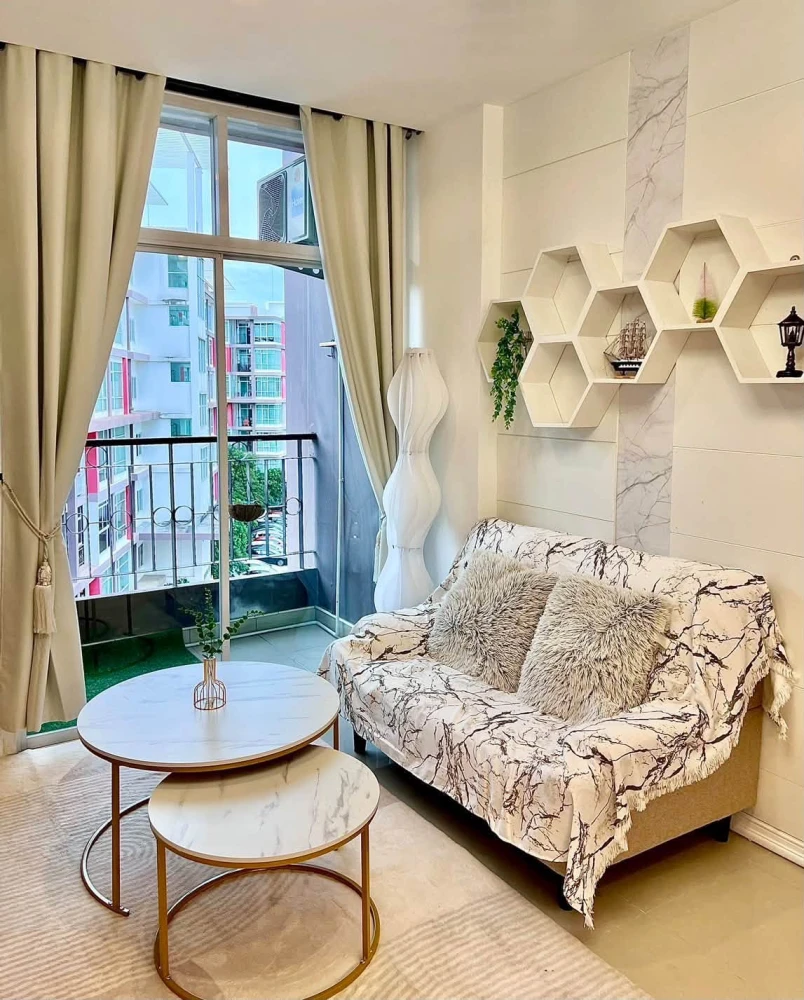 ขาย CC Condominium 1 ห้องมุม ชั้น 5 ตกแต่งสวยน่าอยู่มากๆ เฟอร์นิเจอร์ครบ พร้อมเข้าอยู่ทันที