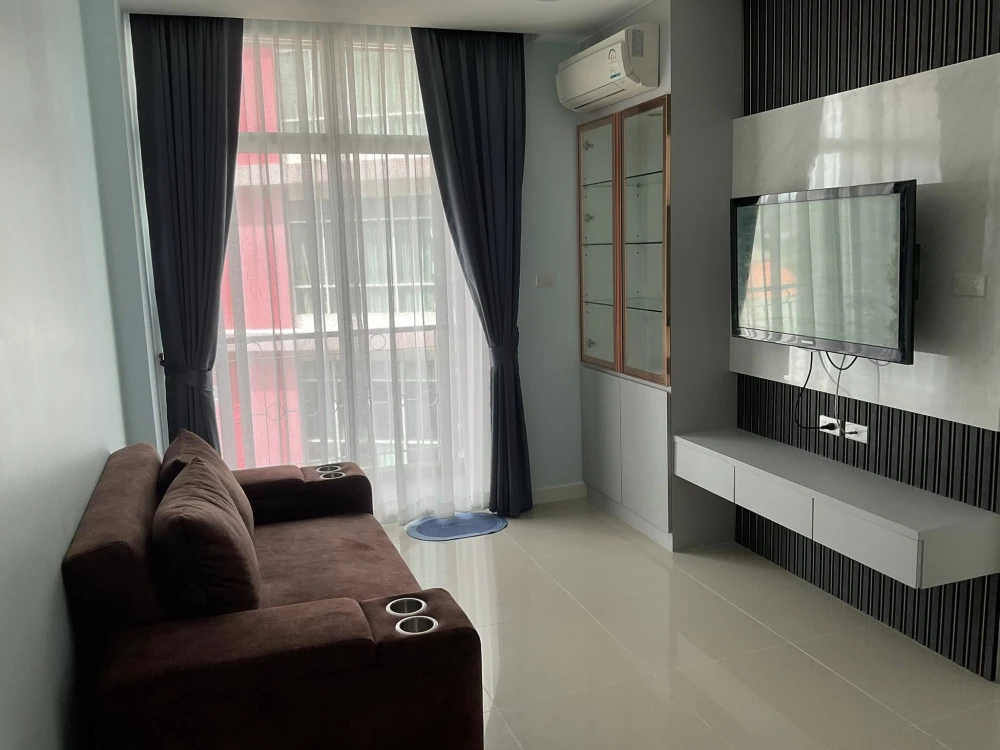 ขาย CC Condominium 1 1 ห้องนอน 1 ห้องน้ำ มาพร้อมเฟอร์นิเจอร์ครบครัน บิ้วอินหัวเตียงลายหินอ่อนอย่างดี จองเลย