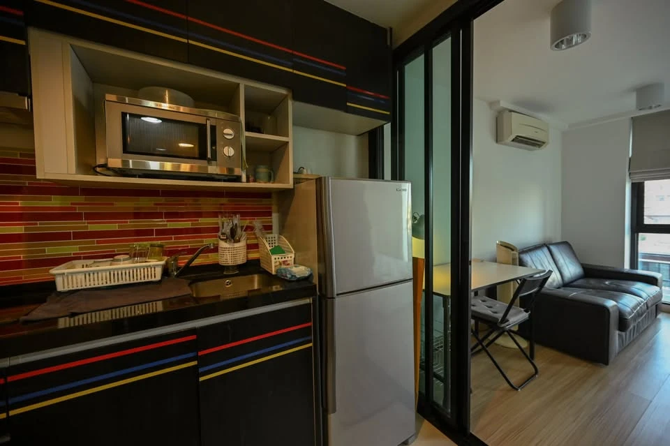 ขาย Chateau In Town Ratchada 20-2 ห้อง Studio ชั้น 4 รวมเฟอนิเจอร์พร้อมเข้าอยู่ทันที !!