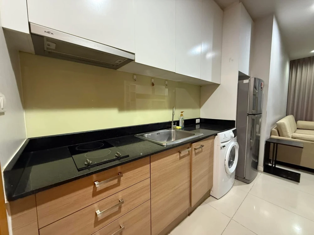 ขาย Circle Condominium 1 ห้องนอน 1 ห้องน้ำ พื้นที่ใช้สอยเยอะ มาพร้อมโซฟาตัวใหญ่น่านั่ง รีบจองด่วนๆ