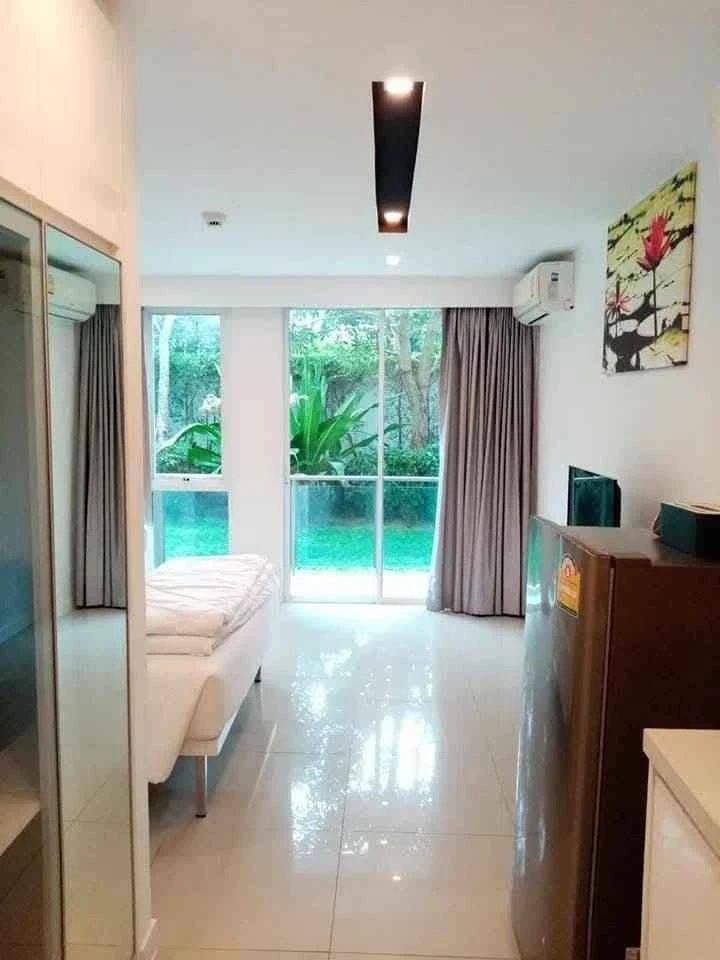 ขาย City center residence ห้องอยู่ตึก A ชั้น 1 ไม่ต้องขึ้นลิฟท์ ออกจากตึกเป็นสระน้ำเลย. มีระเบียงเป็นวิวสวน